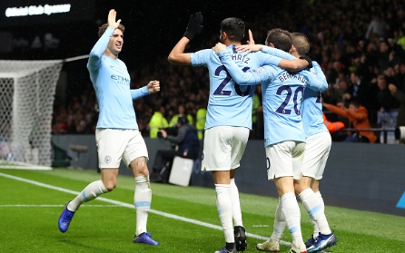 Champions, Cherries and Hammers record wins