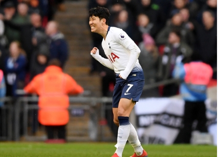 Spurs and Blues record wins in fight the Champions League spots
