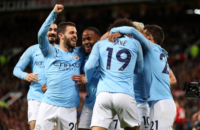 Manchester City beat Manchester United, as Wolves maul Arsenal