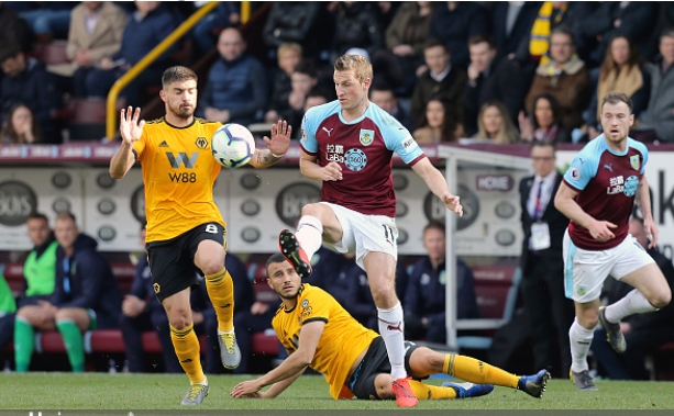 Tottenham host Newcastle, as Burnley travel to Wolves